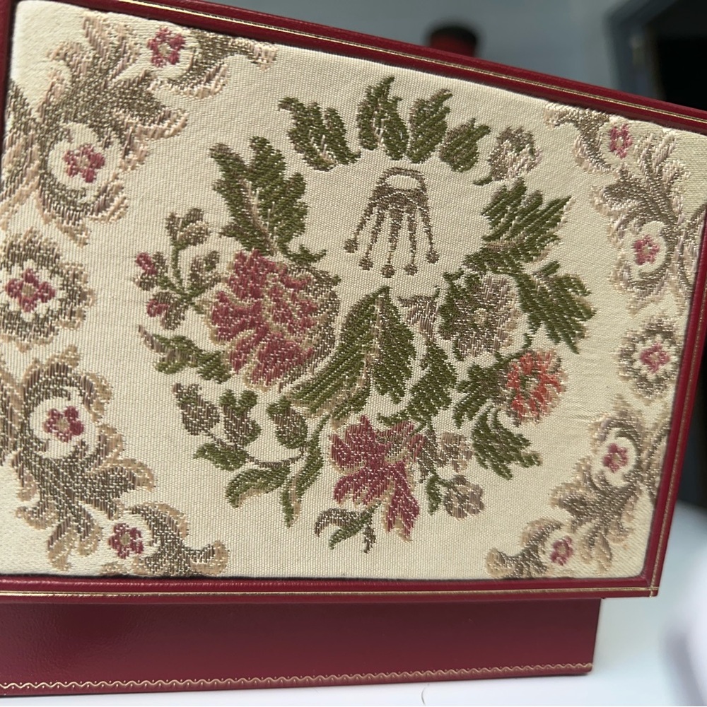 Rolex jewelry box $270- never used- text me -352-816-0307 paypal